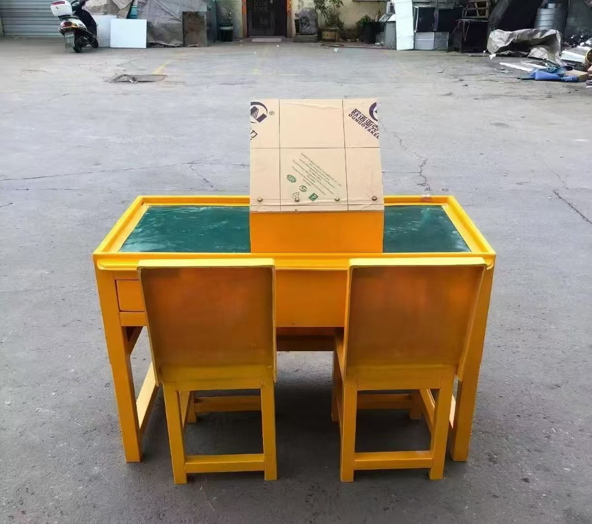定安防静电导通桌井下煤矿火工品发放桌：危险品流转的安全守护者